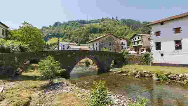 MEDIEVAL BRIDGE